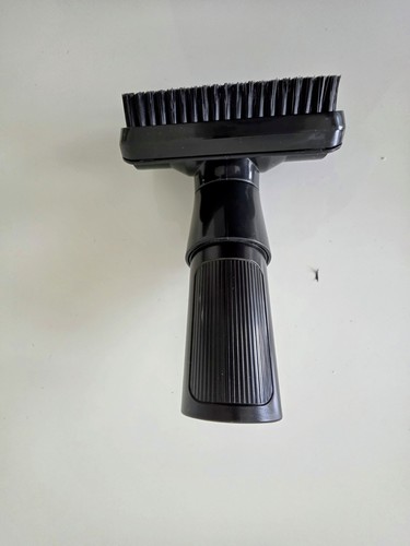 Shark upholstery tool - tool, with